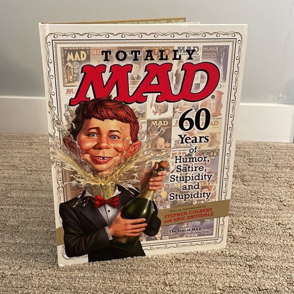 2012 ‘Totally MAD’ Hardcover Book - 60 Years of Humor, Satire, Stupidity - Picture 1 of 9